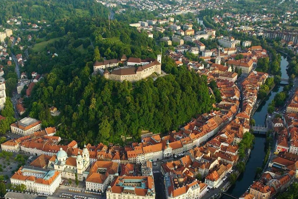 Hanna'S Suite With Free Parking Ljubljana Luaran gambar